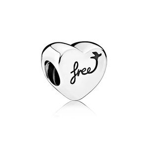Pandora Heart Of Freedom Charm. Ale 925 s